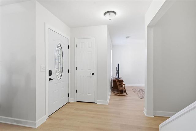 17 Riverview SE Court, Cartersville, GA 30120