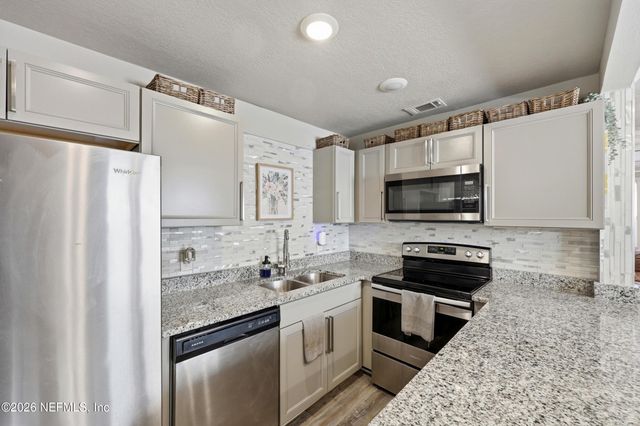 5327 LEXINGTON Avenue, Jacksonville, FL 32210