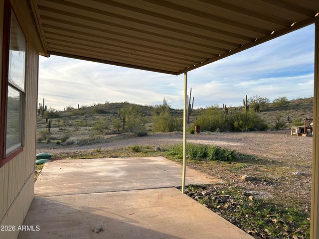 35439 W CAREFREE Highway, Wickenburg, AZ 85390