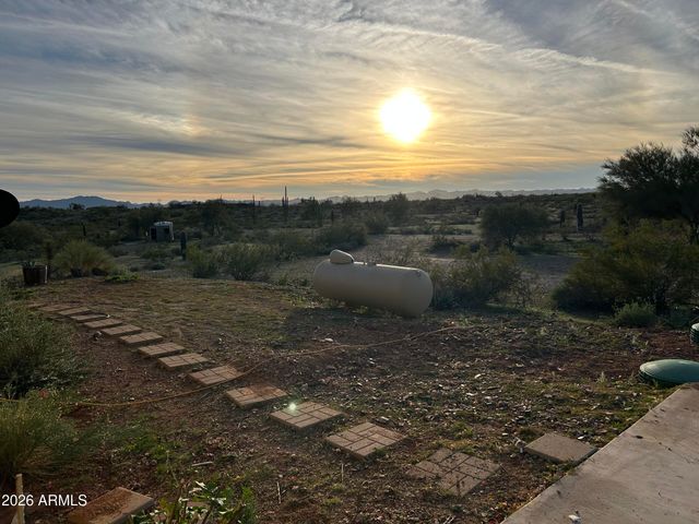 35439 W CAREFREE Highway, Wickenburg, AZ 85390