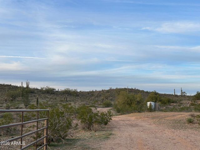 35439 W CAREFREE Highway, Wickenburg, AZ 85390