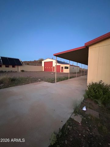 35439 W CAREFREE Highway, Wickenburg, AZ 85390