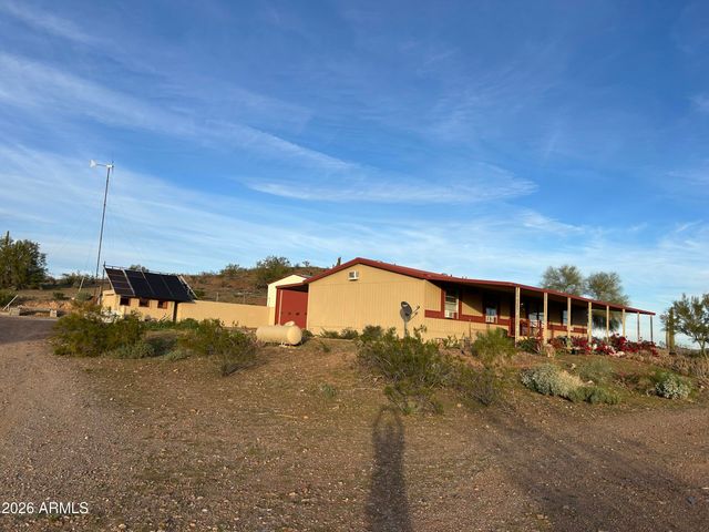 35439 W CAREFREE Highway, Wickenburg, AZ 85390