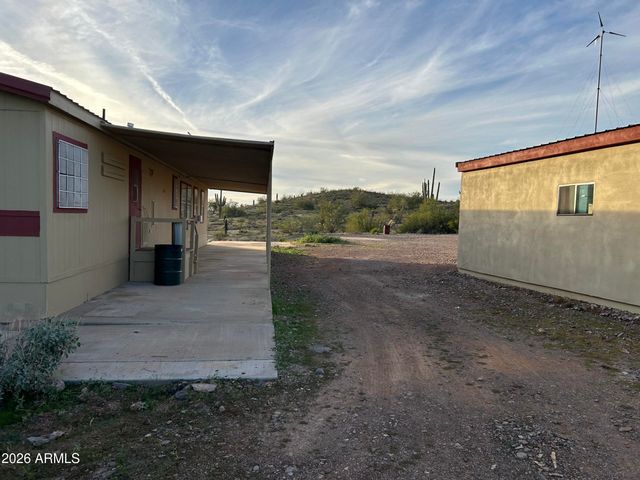 35439 W CAREFREE Highway, Wickenburg, AZ 85390