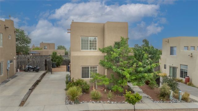 4138 Big Sky Road, Santa Fe, NM 87507