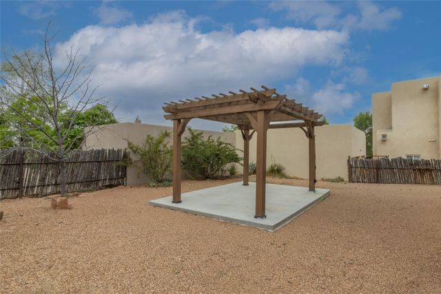 4138 Big Sky Road, Santa Fe, NM 87507