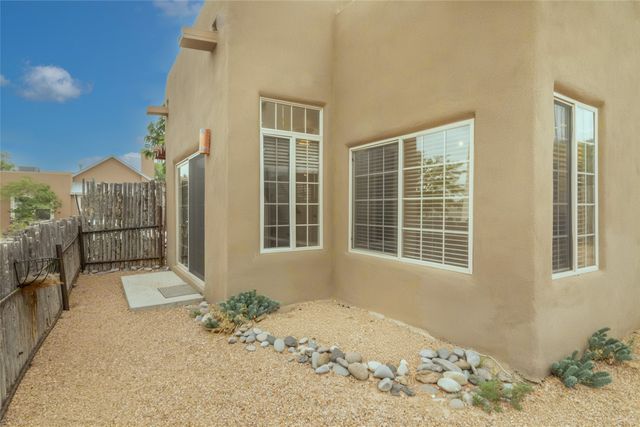 4138 Big Sky Road, Santa Fe, NM 87507