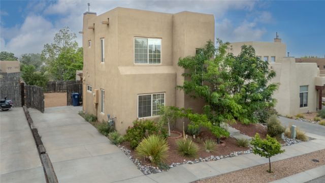 4138 Big Sky Road, Santa Fe, NM 87507