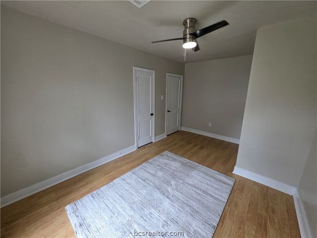 206 Gibbs Street, Navasota, TX 77868