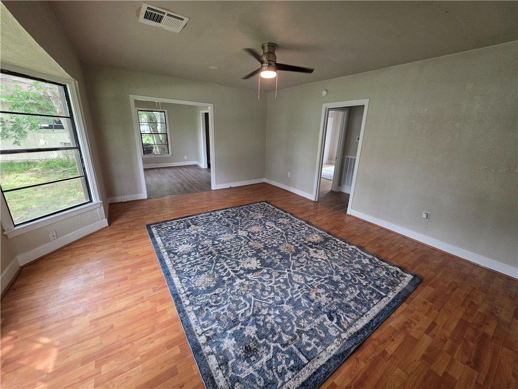206 Gibbs Street, Navasota, TX 77868 — photo 3