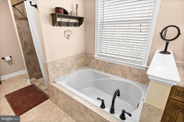 10202 SPRING CREEK DR, Spotsylvania, VA 22553