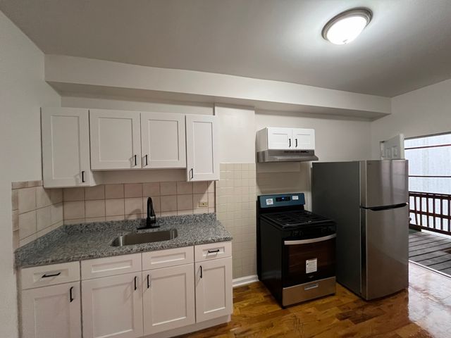 1530 N Avers Avenue 2N, Chicago, IL 60651