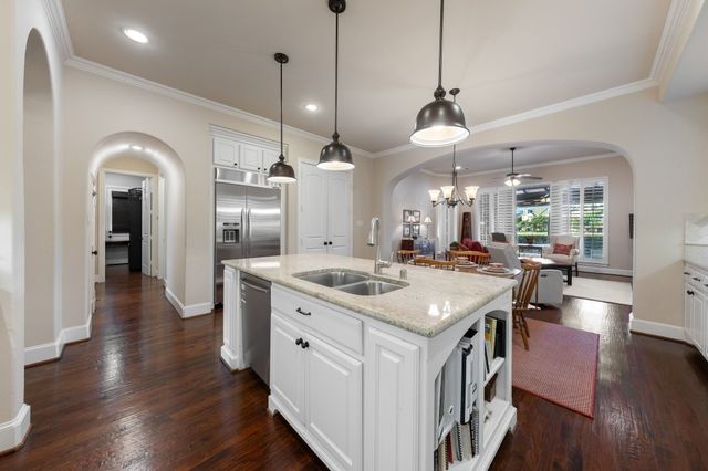 5723 Waterview Drive, Irving, TX 75039