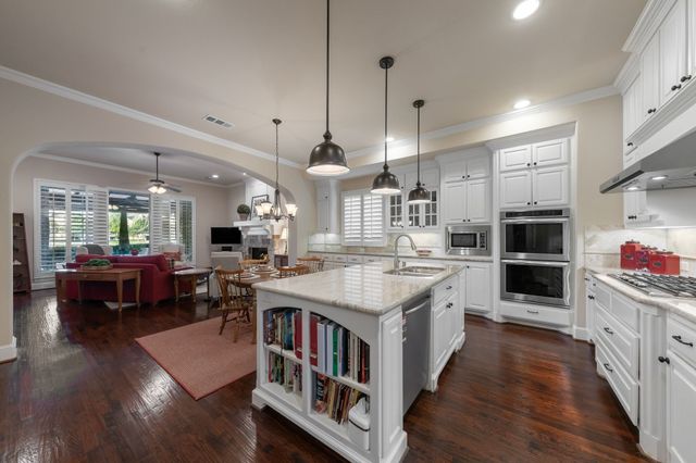 5723 Waterview Drive, Irving, TX 75039
