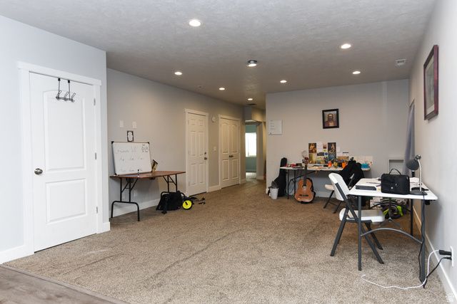 342 S BANISTER LN, Grantsville, UT 84029