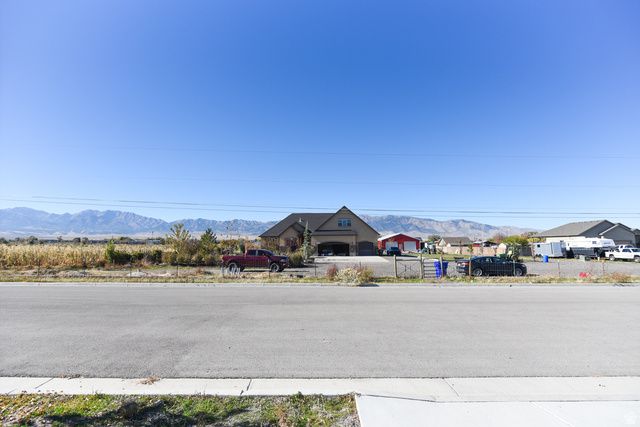 342 S BANISTER LN, Grantsville, UT 84029