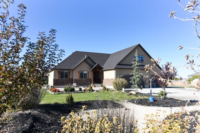 342 S BANISTER LN, Grantsville, UT 84029