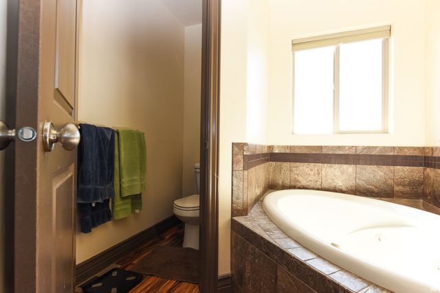 342 S BANISTER LN, Grantsville, UT 84029