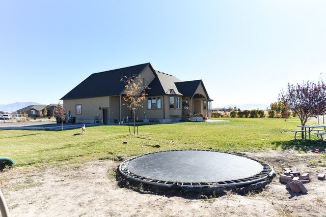 342 S BANISTER LN, Grantsville, UT 84029