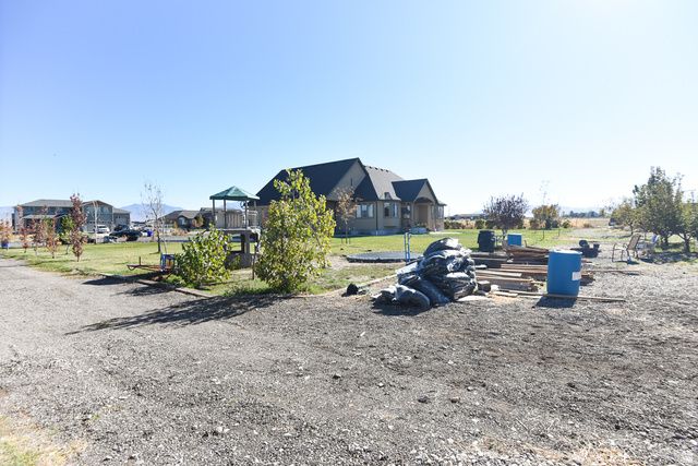 342 S BANISTER LN, Grantsville, UT 84029