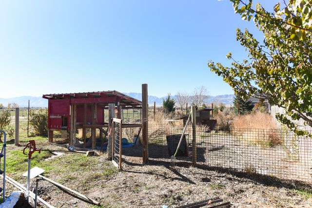 342 S BANISTER LN, Grantsville, UT 84029