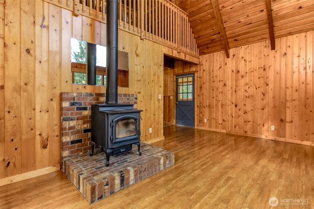 37416 304TH Way SE, Enumclaw, WA 98022