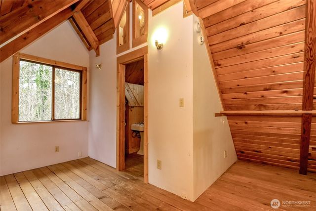 37416 304TH Way SE, Enumclaw, WA 98022