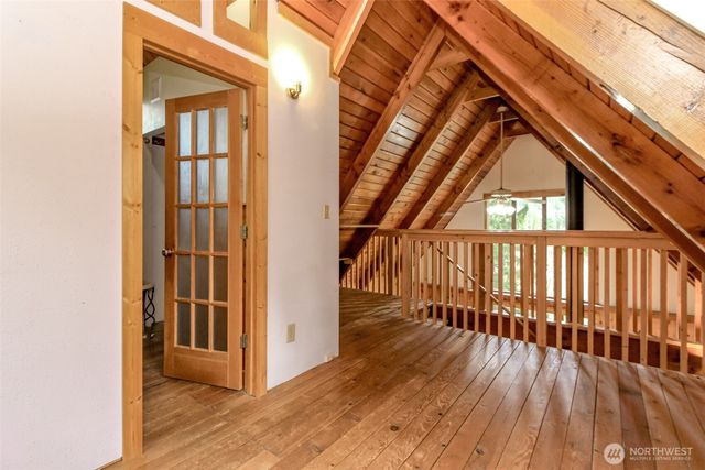 37416 304TH Way SE, Enumclaw, WA 98022