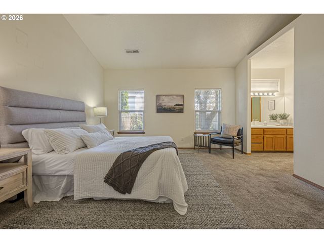 438 Se 71ST Pl, Hillsboro, OR 97123