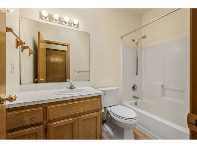 438 Se 71ST Pl, Hillsboro, OR 97123