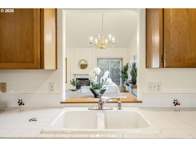 438 Se 71ST Pl, Hillsboro, OR 97123