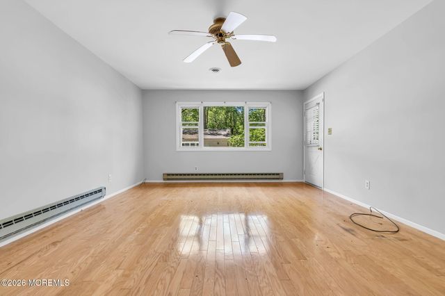 3 Idaho Drive, Manchester, NJ 08759