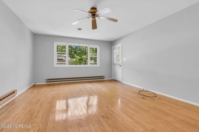 3 Idaho Drive, Manchester, NJ 08759