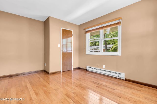 3 Idaho Drive, Manchester, NJ 08759