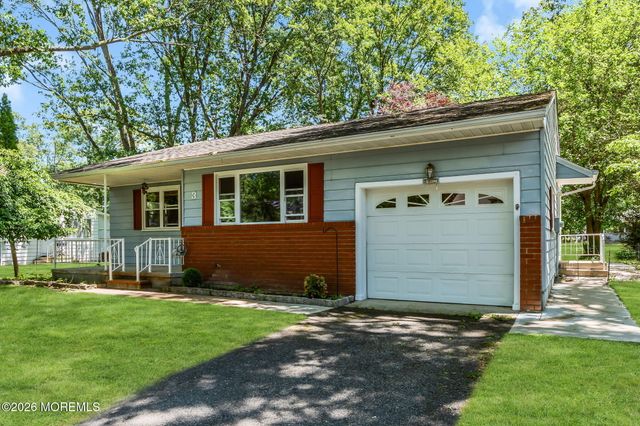 3 Idaho Drive, Manchester, NJ 08759