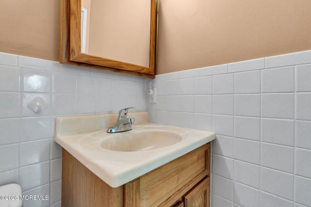 3 Idaho Drive, Manchester, NJ 08759