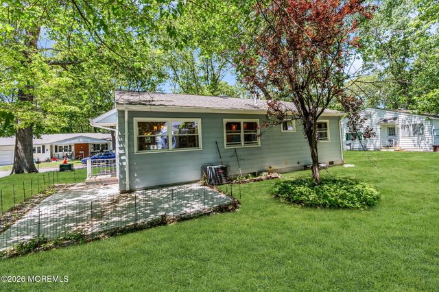 3 Idaho Drive, Manchester, NJ 08759