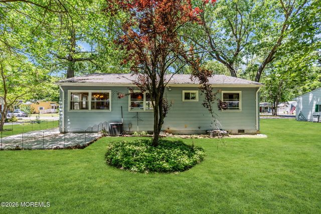 3 Idaho Drive, Manchester, NJ 08759
