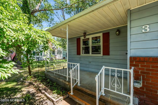 3 Idaho Drive, Manchester, NJ 08759