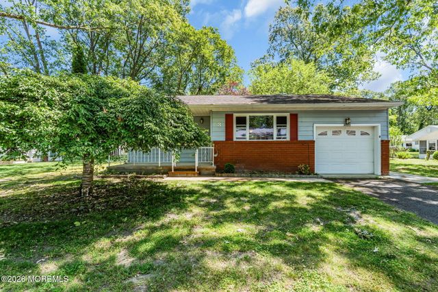 3 Idaho Drive, Manchester, NJ 08759