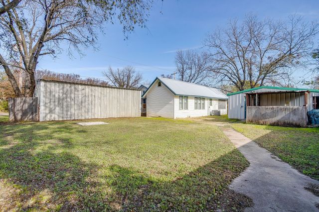 206 Bateman, Meridian, TX 76665