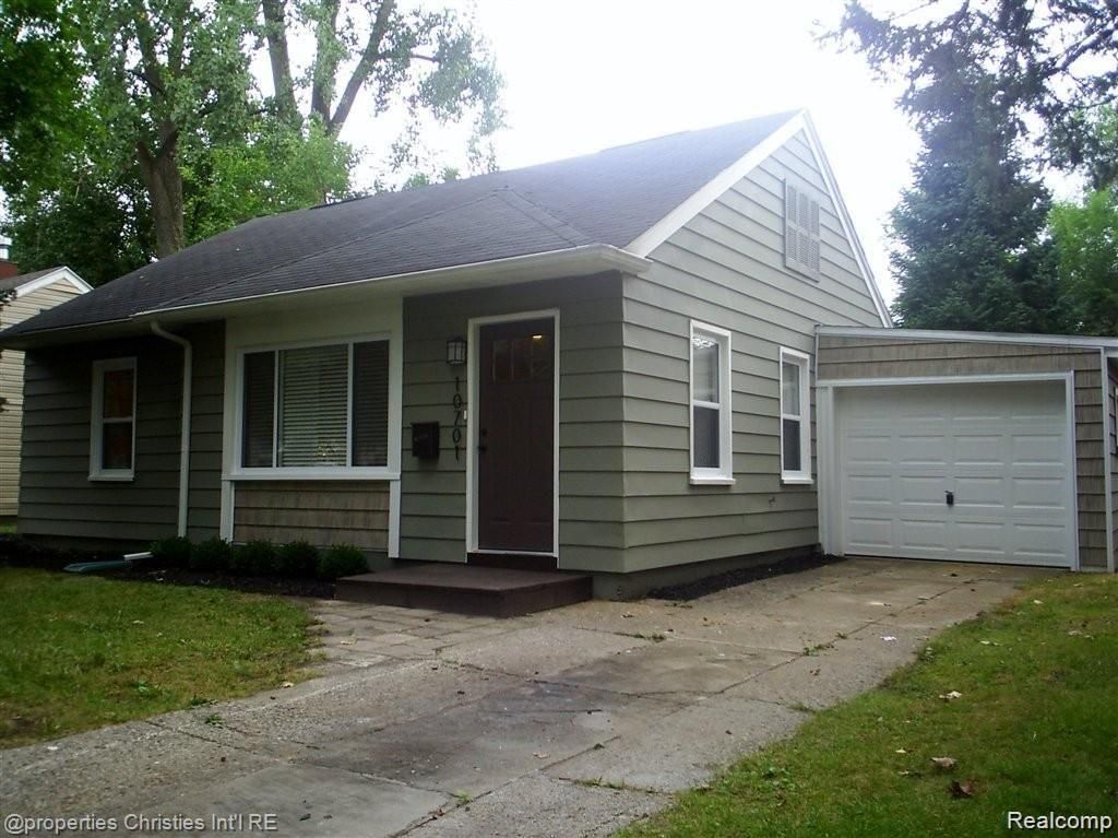 10701 Albany Street, Oak Park, MI 48237