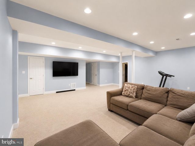 43100 ADDLESTONE PL, Ashburn, VA 20148