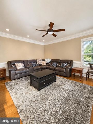 43100 ADDLESTONE PL, Ashburn, VA 20148