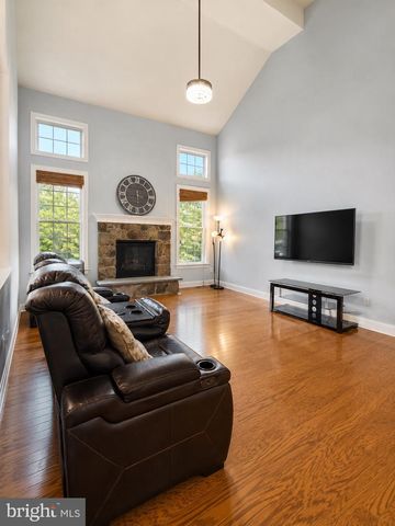 43100 ADDLESTONE PL, Ashburn, VA 20148