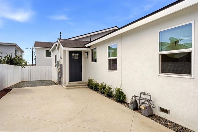 558 11th St, Imperial Beach, CA 91932