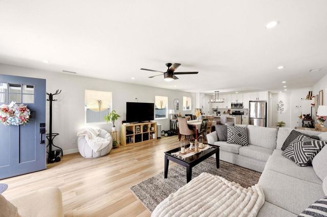 558 11th St, Imperial Beach, CA 91932