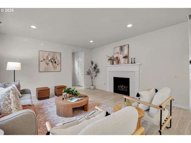 15341 Se BADEN POWELL Rd, Happy Valley, OR 97086