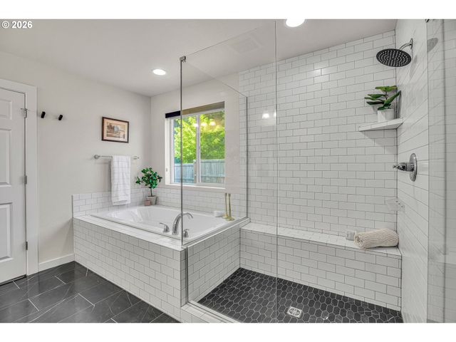 15341 Se BADEN POWELL Rd, Happy Valley, OR 97086