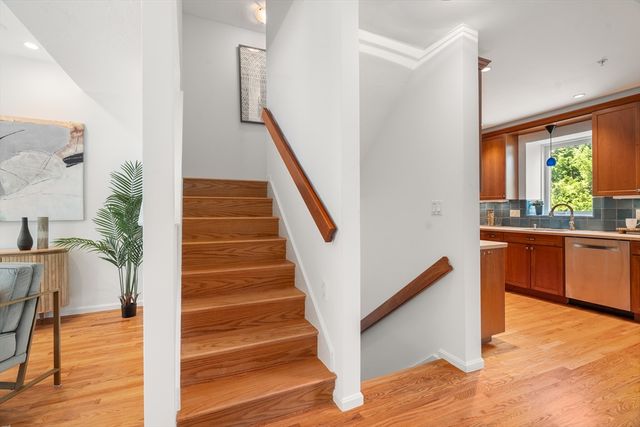 1 Richdale Ave 7, Cambridge, MA 02140